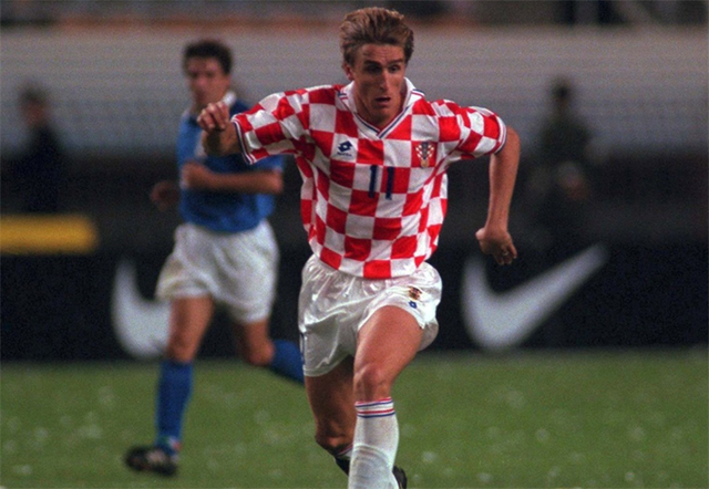 开云APP下载-风云突变波尔图赛后篮板制胜，法甲版图或变，气氛紧张，身体对抗强度拉满的简单介绍