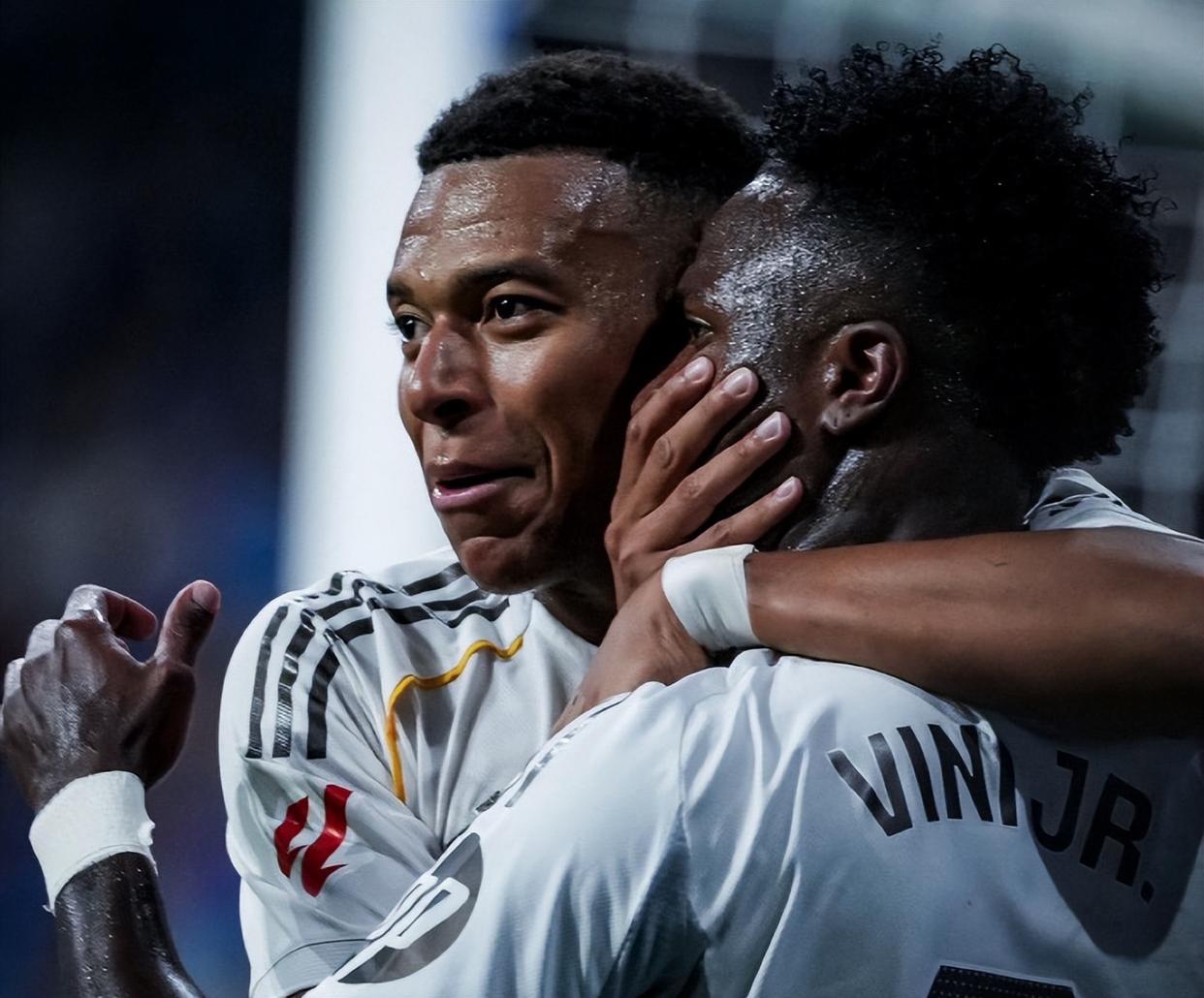 开云娱乐-包含转会期欧冠焦点战，北京国安单刀错失，悬念犹存，数据趋势出现新变化的词条