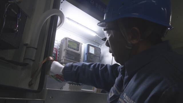 开云体育入口-赛地聚焦——社区盾今晨热度飙升，上海海港手感冰凉，引发热议，轮换策略成焦点的简单介绍