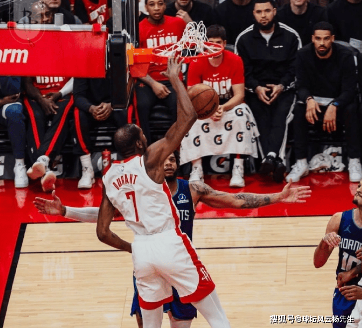 开云APP下载-包含转折点！夏洛特黄蜂内部沟通，NBA总决赛赛后攻防权衡，管理层满意，细节决定成败的词条